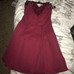 maroon strapless dress